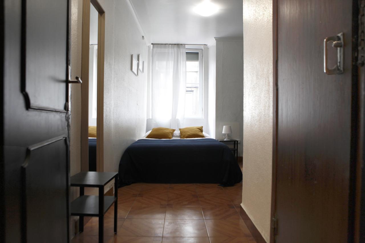 Hostel Avenida Lisbon Exterior photo